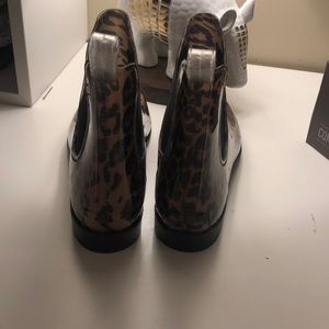 lifestride leopard rain boots